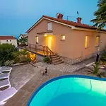 60 Croatia Nyaraló *