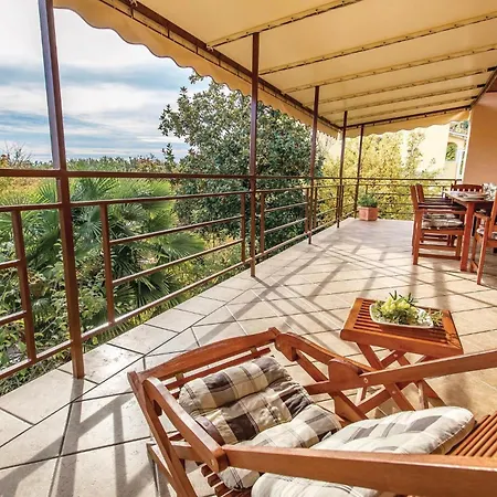 Semesterbostad 60 Croatia Ika